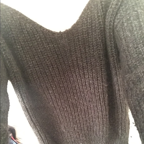 Urban Outfitter Oversized Sweater - Picture 5 of 5